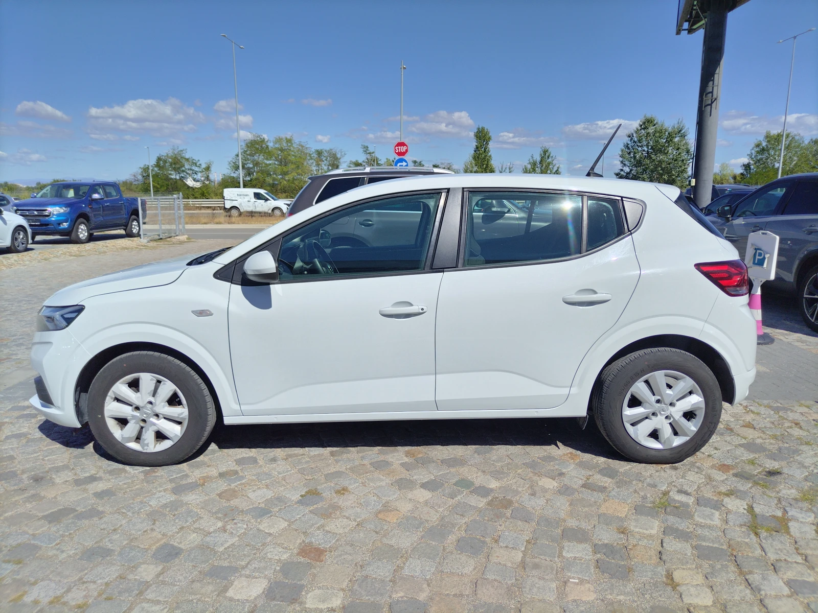 Dacia Sandero 1.0 TCe /100 к.с. Бензин/Газ - изображение 4