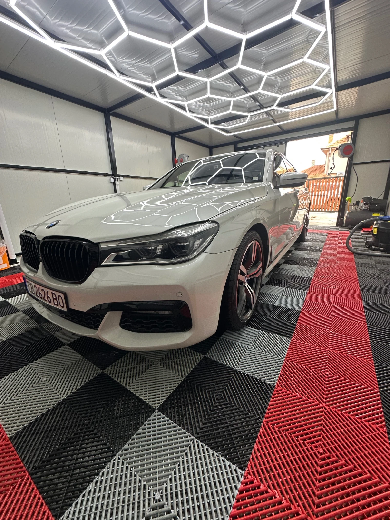 BMW 750 750LI - изображение 2