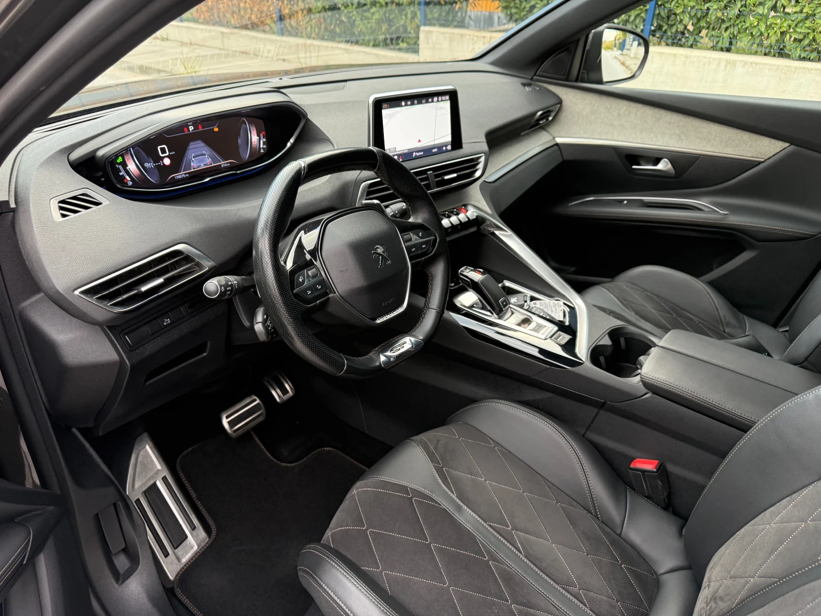Peugeot 3008 2.0BLUEHDI-2019 8СКОРОСТИ GT-LINE/ПЪЛ.СЕРВ.ИСТОРИЯ - изображение 6