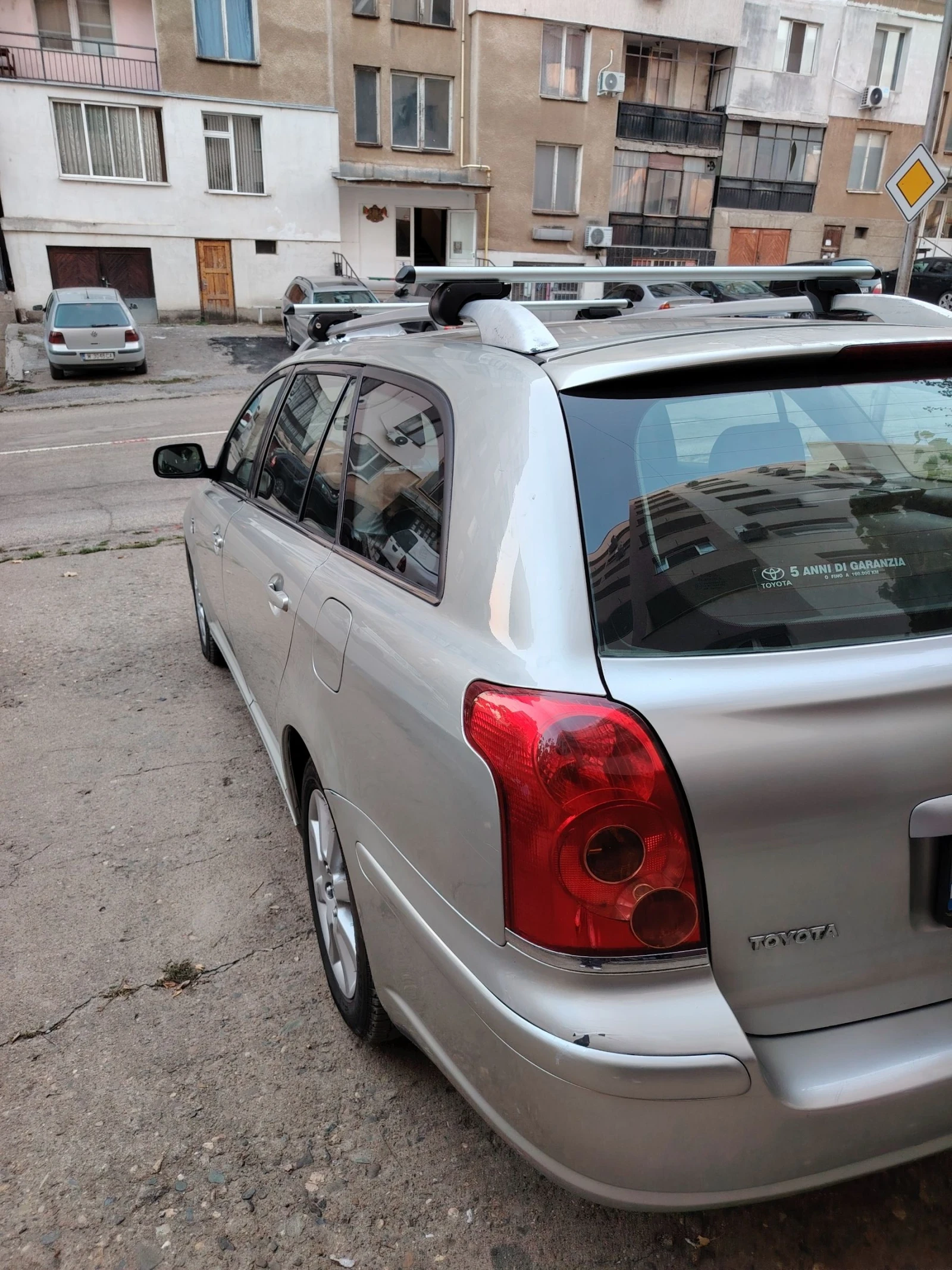 Toyota Avensis D4D 116 - изображение 2