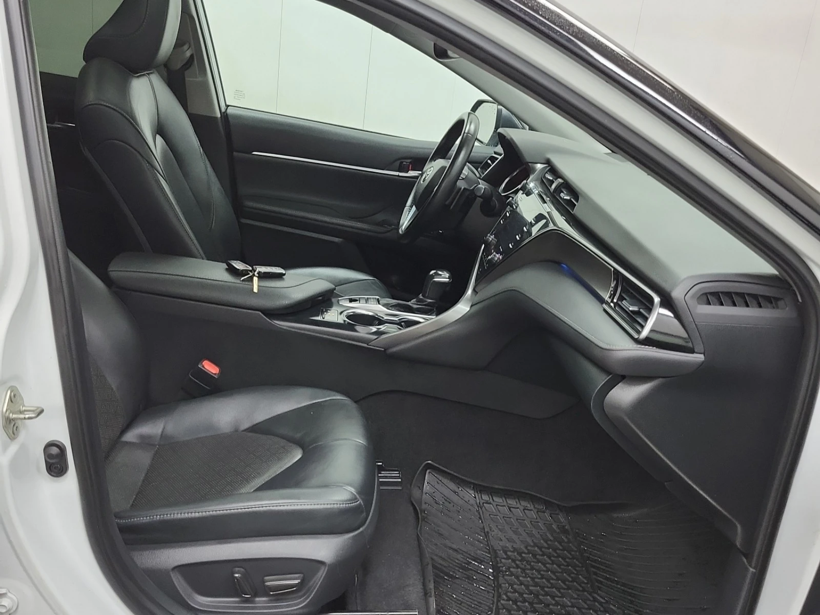 Toyota Camry XSE * * CARFAX * * ���� ������ * *  | Mobile.bg � ����������� 13