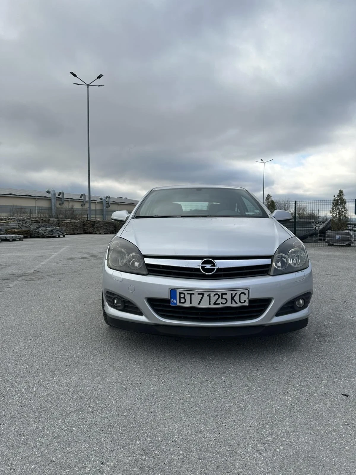 Opel Astra GTC 1.9CDTI 150 - изображение 2
