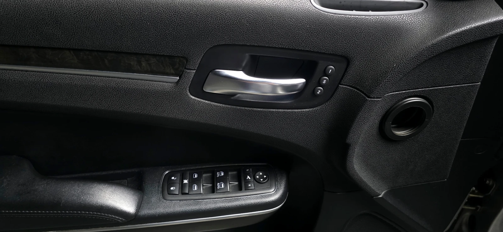 Chrysler 300c 3.6 autogeorge.com | Mobile.bg � ����������� 16