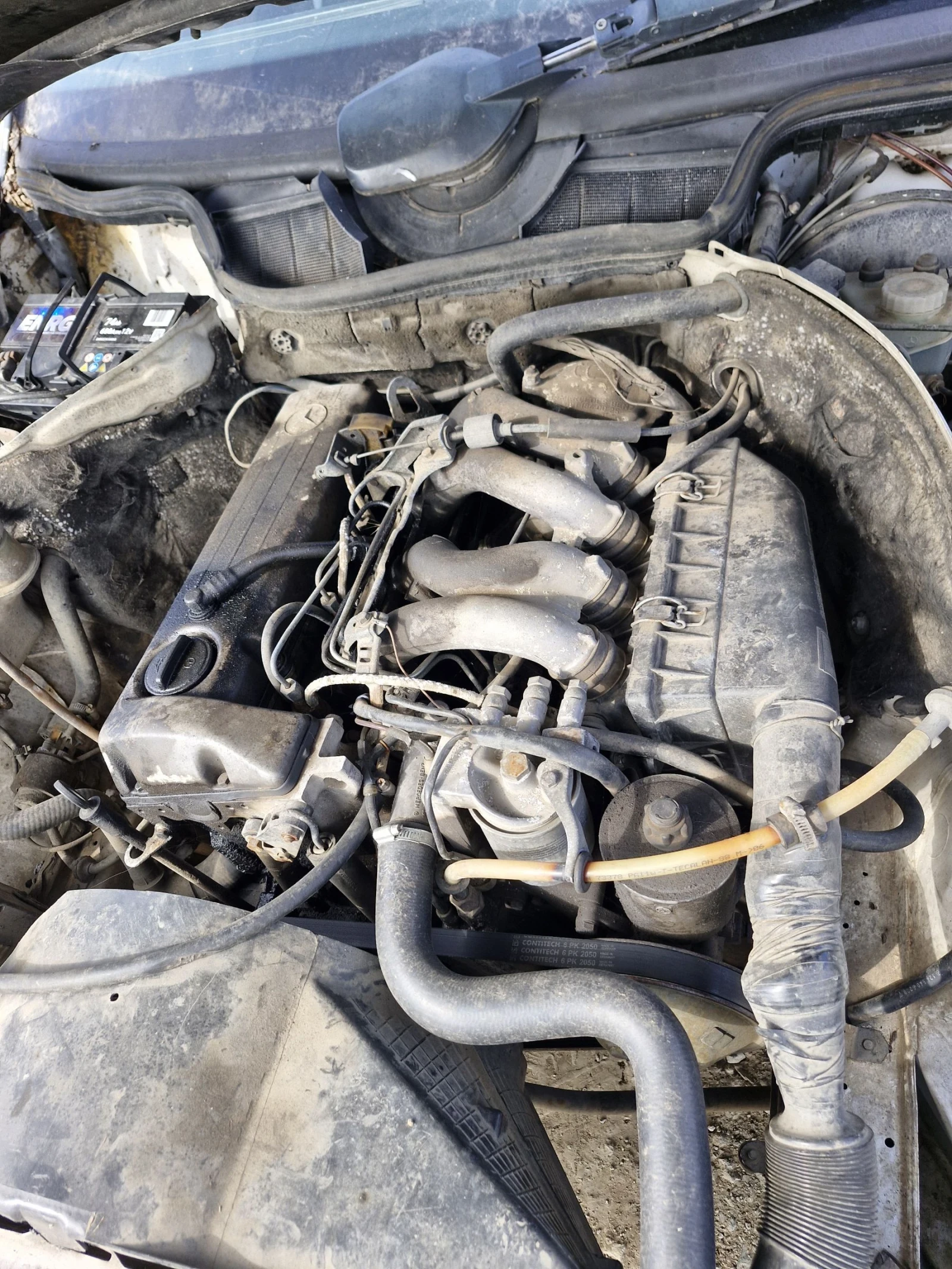 Mercedes-Benz 124, снимка 6 - Автомобили и джипове - 53819137