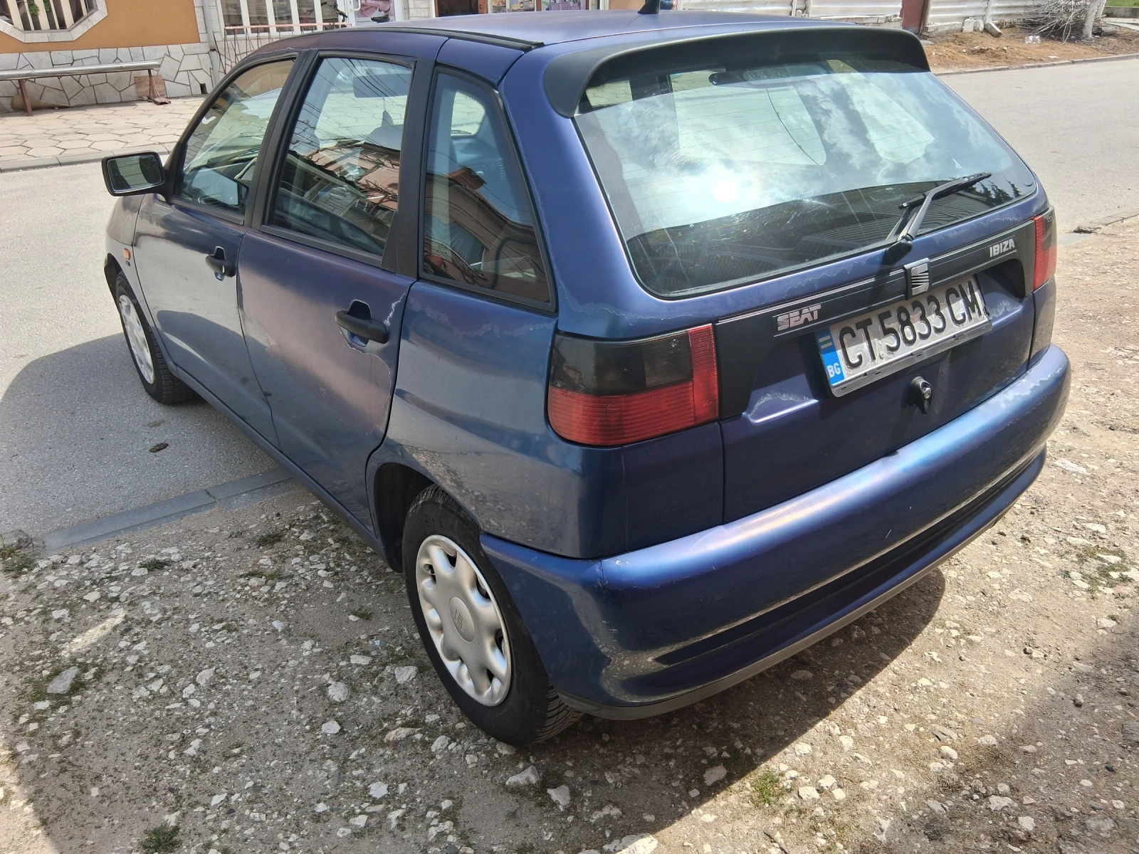 Seat Ibiza 1.4 Бензин, снимка 6 - Автомобили и джипове - 54193770