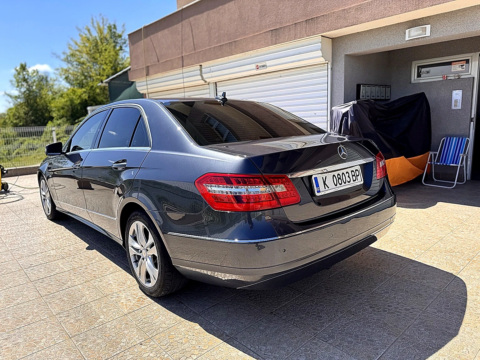 Mercedes-Benz E 220, снимка 3 - Автомобили и джипове - 54813283