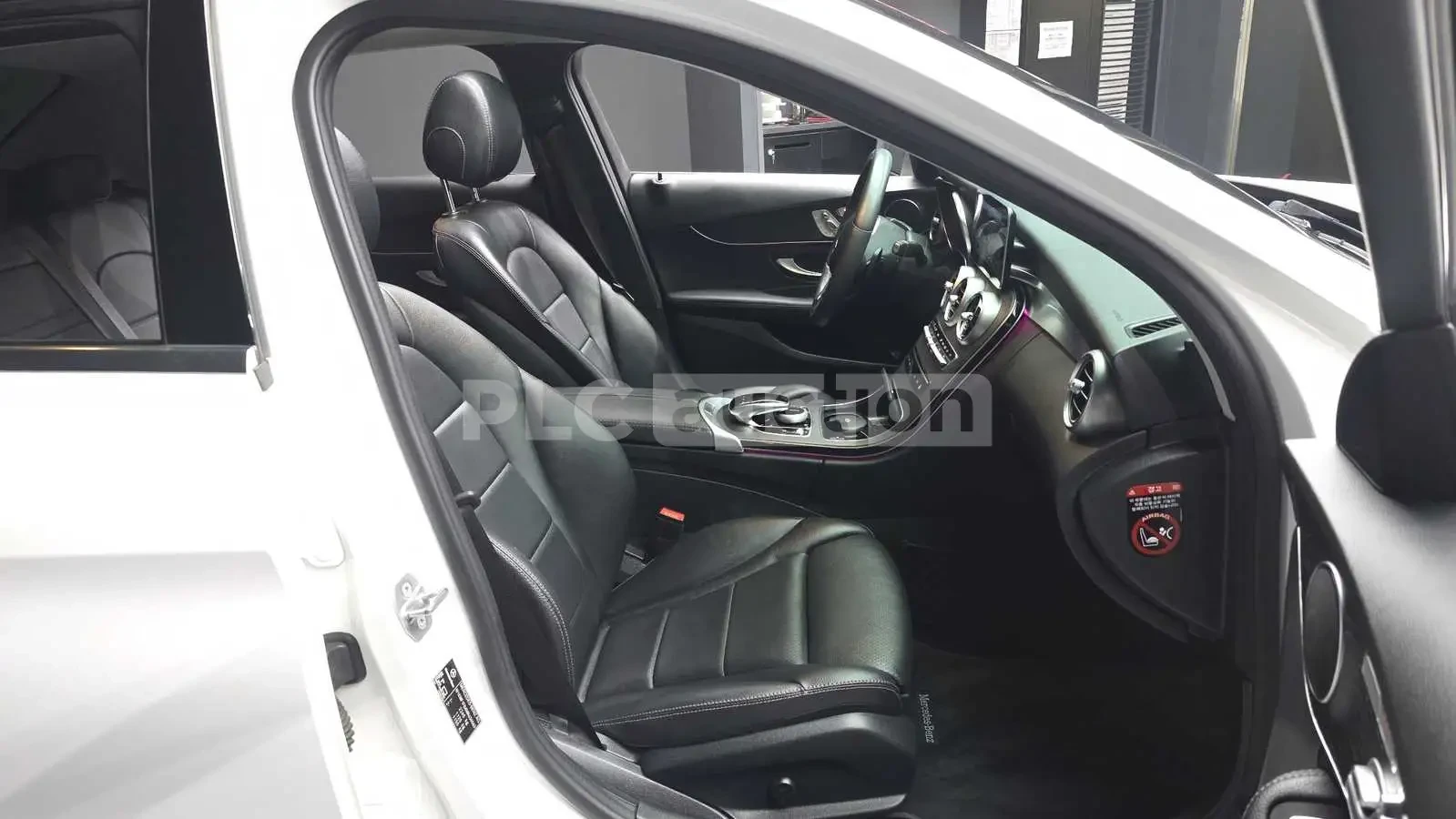 Mercedes-Benz C 220 d| ДИГИТАЛ| LANE ASSIST| DRIVE ASSIST| ВКЛ.ТЕХНОТ, снимка 10 - Автомобили и джипове - 54956748