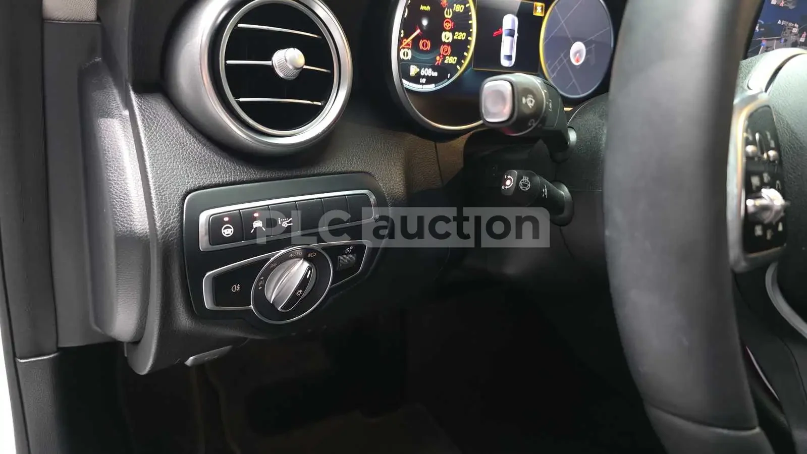 Mercedes-Benz C 220 d| ДИГИТАЛ| LANE ASSIST| DRIVE ASSIST| ВКЛ.ТЕХНОТ, снимка 16 - Автомобили и джипове - 54956748
