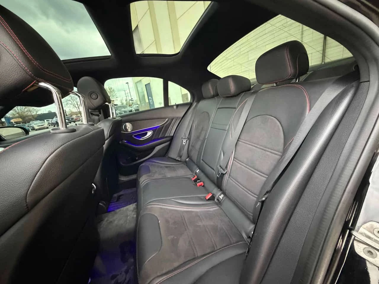 Mercedes-Benz C 43 AMG 4MATIC* DISTRONIC* 360КАМЕРИ* BURMESTER* , снимка 11 - Автомобили и джипове - 55133311