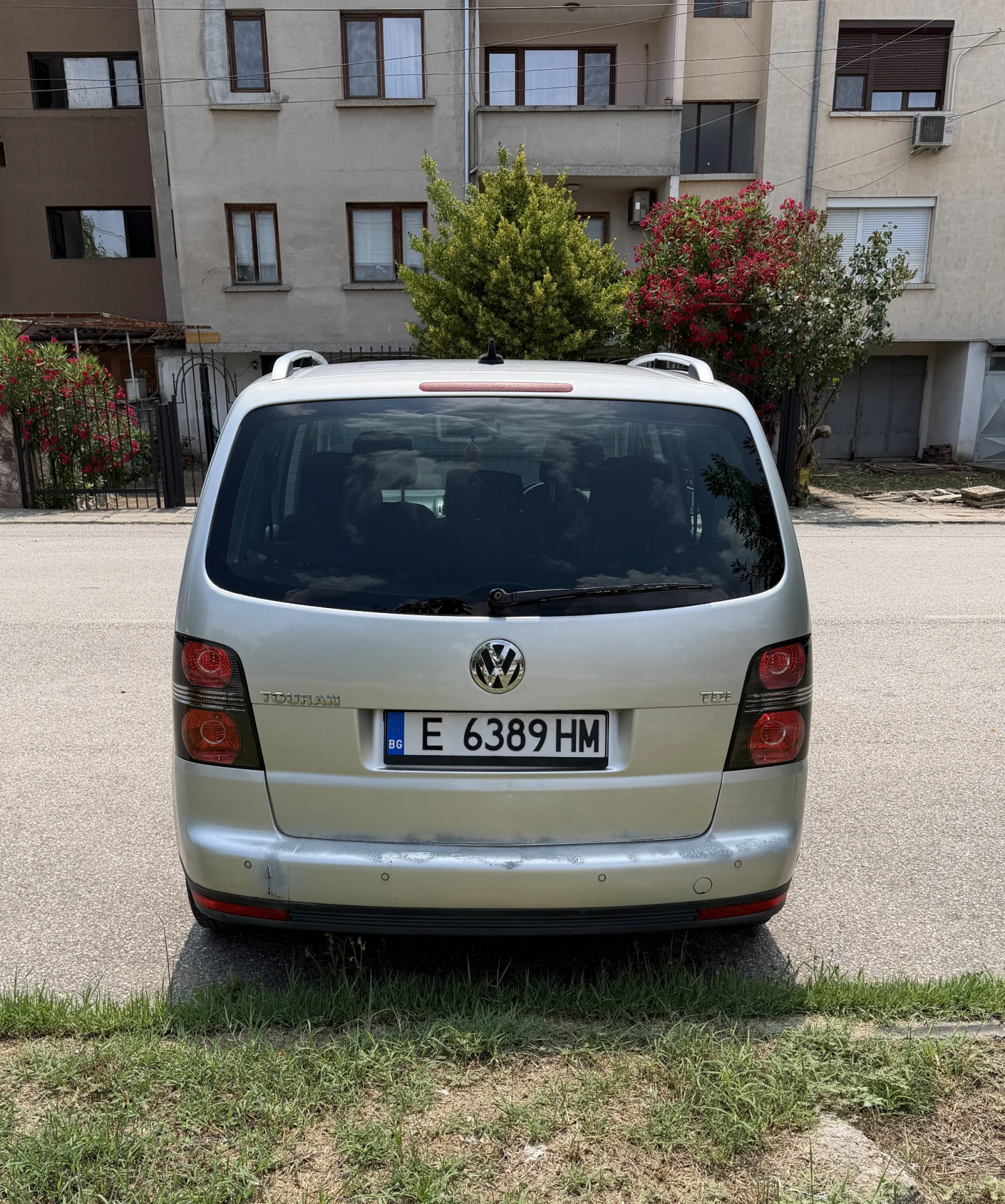 VW Touran, снимка 2 - Автомобили и джипове - 55219003