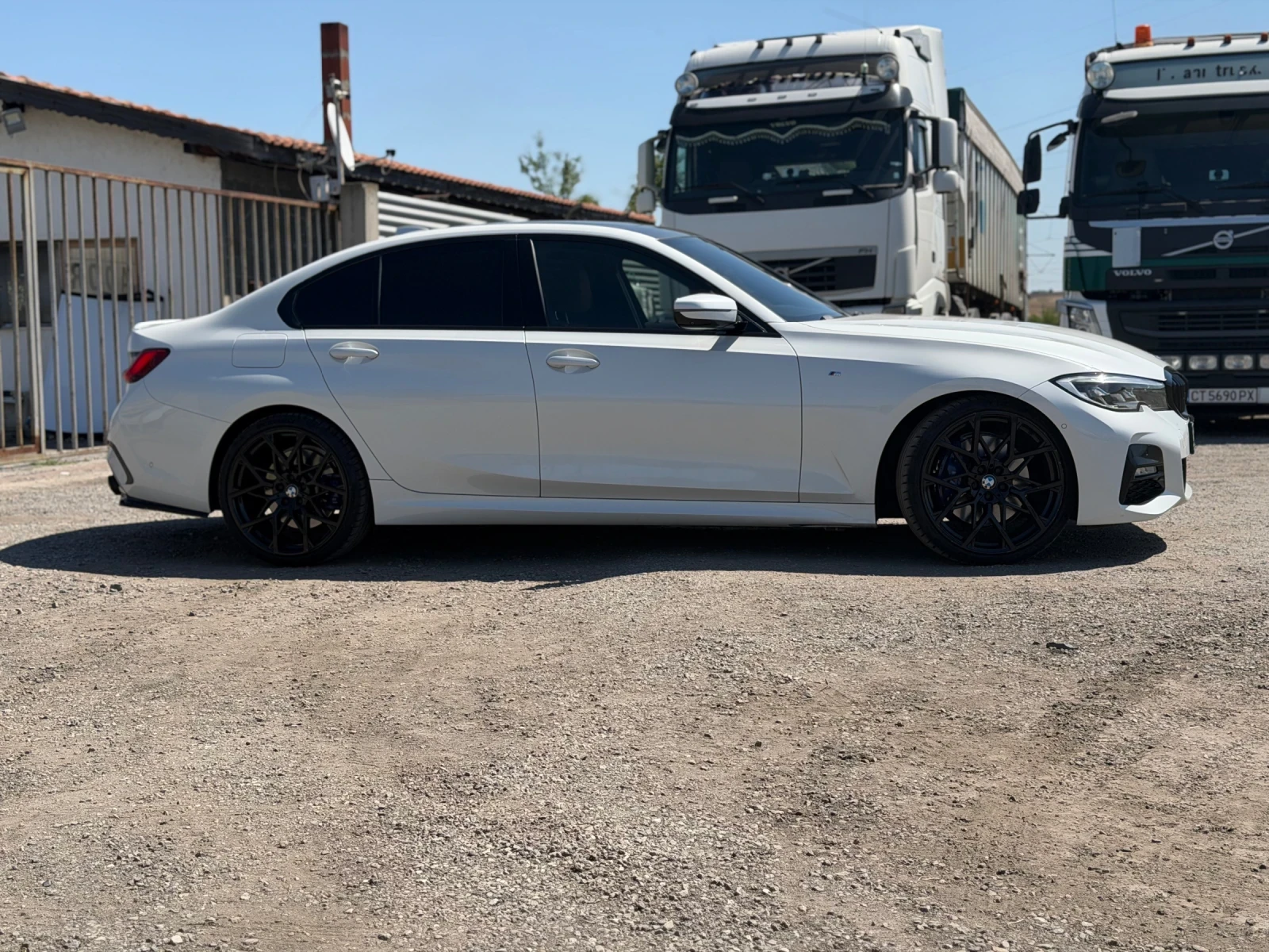 BMW 330 G20/ M Sport/ DISTRONIC/ 360CAM/ H&K/ LASER , снимка 2 - Автомобили и джипове - 55472731