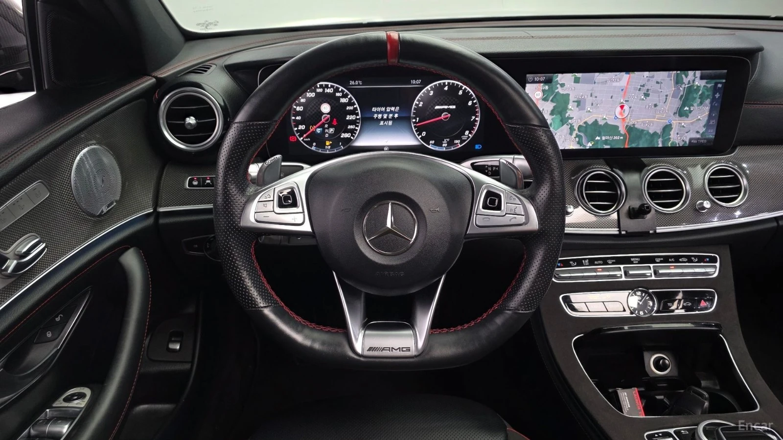 Mercedes-Benz E 43 AMG 4MATIC* HUD* КОЖА* ОБДУХВ* НАВИ* ПАНО, снимка 11 - Автомобили и джипове - 55545269