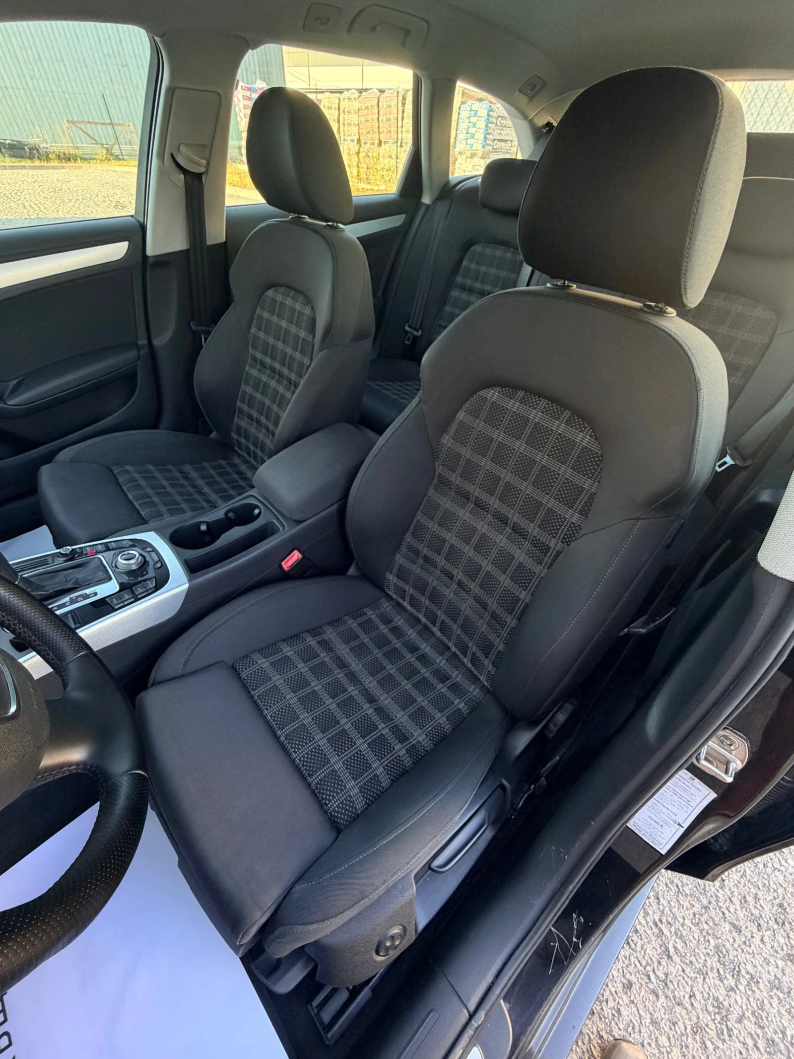 Audi A4 2.0 TDI | LED | NAVI | RECARO | ИТАЛИЯ , снимка 13 - Автомобили и джипове - 55962109