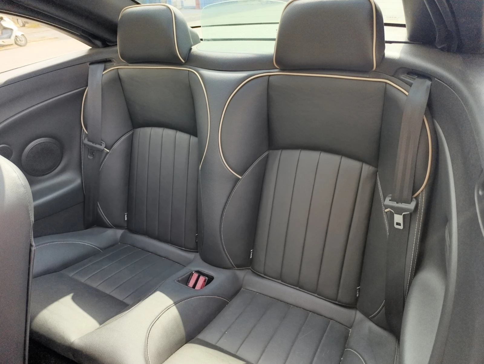 Renault Megane CC, снимка 16 - Автомобили и джипове - 56040698
