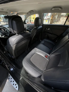 Kia Sportage 2.0 CRDi 135 к.с. 4x4 ръчни скорости, снимка 6