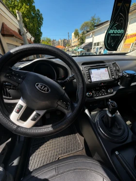 Kia Sportage 2.0 CRDi 135 к.с. 4x4 ръчни скорости, снимка 5