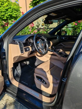 Porsche Cayenne ПАНОРАМА, ОБДУХВАНЕ, МАСАЖИ, ОБСЛУЖЕН 130К. КМ., снимка 12