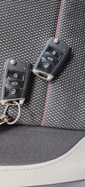 VW T-Roc 2.0TDI - 37700 лв. / 19275.70 € - 16061516 12