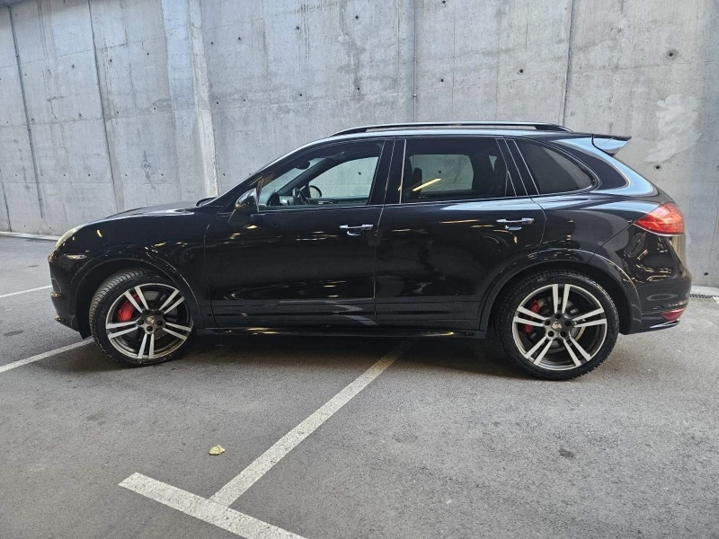 Porsche Cayenne TURBO, снимка 4 - Автомобили и джипове - 47934781