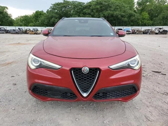 Alfa Romeo Stelvio, снимка 5 - Автомобили и джипове - 48788347