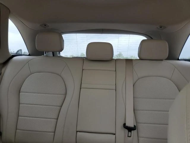 Mercedes-Benz GLC 300  - изображение 10