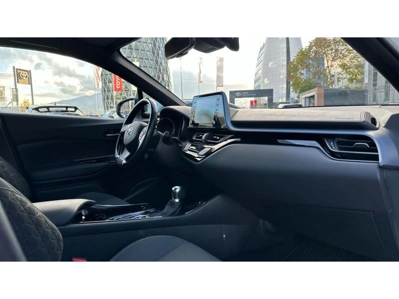 Toyota C-HR 2.0 HSD TEAM D - изображение 6