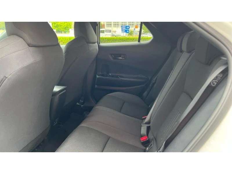 Toyota C-HR 1.8 Hybrid Club, снимка 17 - Автомобили и джипове - 55939912