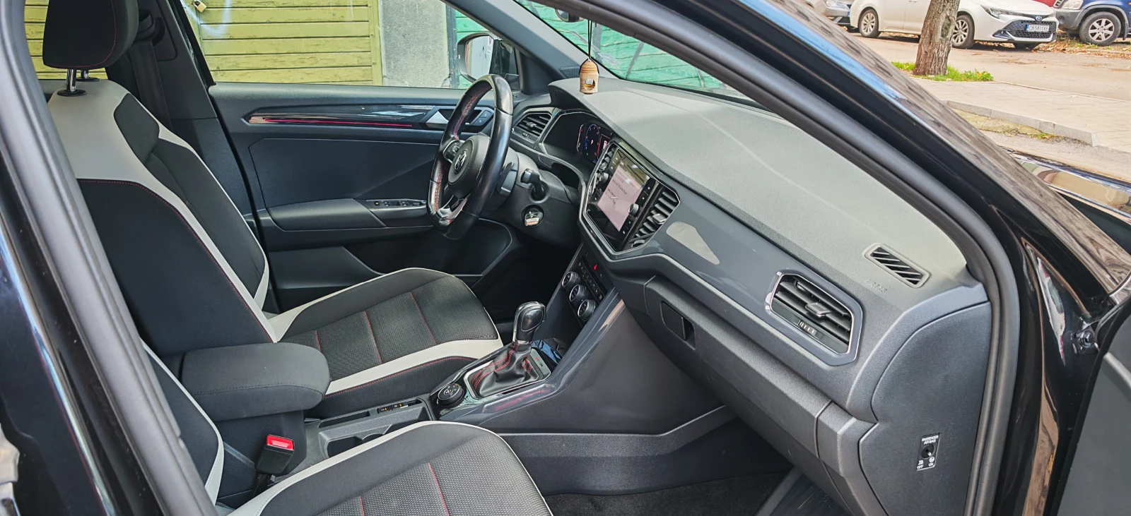 VW T-Roc 2.0TDI - изображение 7