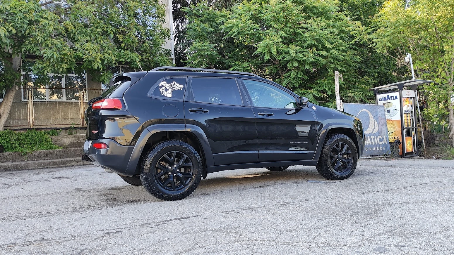Jeep Cherokee Trailhawk - изображение 3