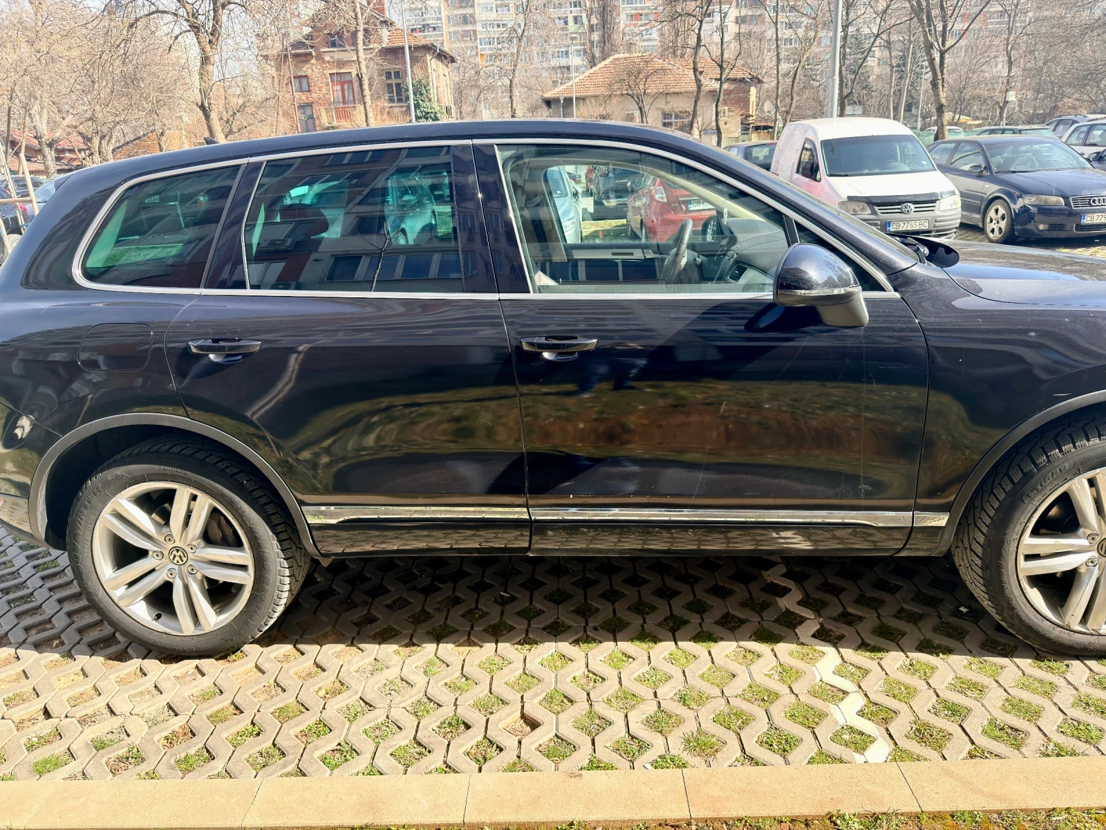 VW Touareg, снимка 4 - Автомобили и джипове - 53745087