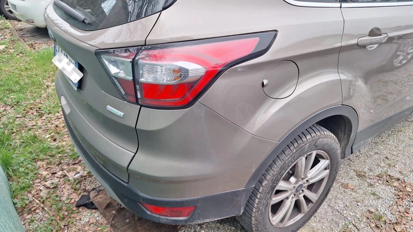 Ford Kuga 1.5 EcoBoost 120 CV SeS 2WD ST-Line, снимка 6 - Автомобили и джипове - 53938956