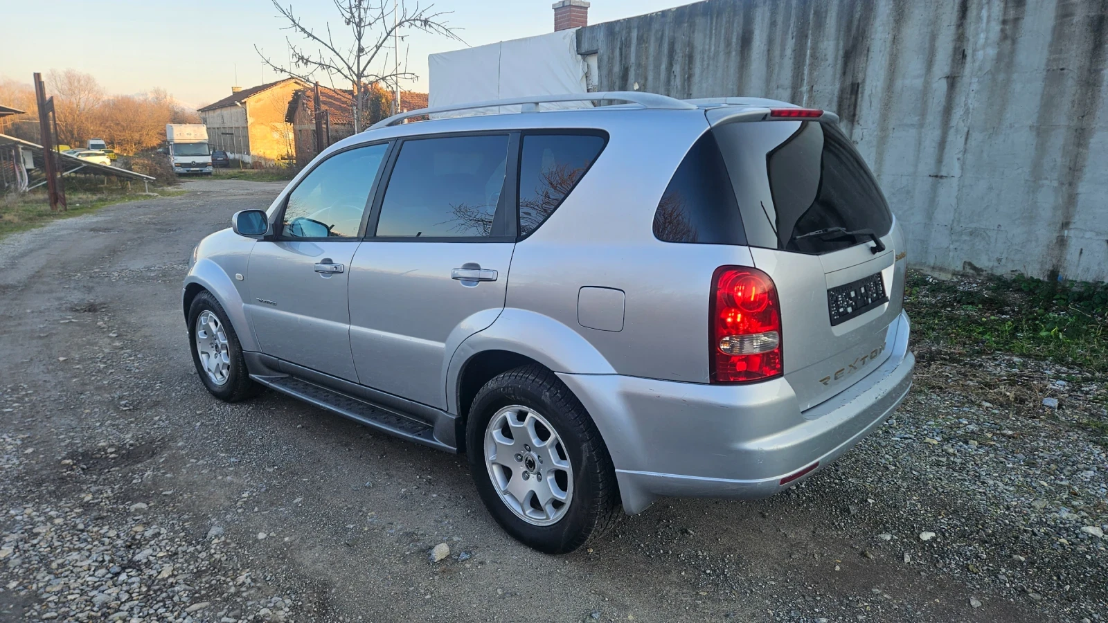 SsangYong Rexton, снимка 6 - Автомобили и джипове - 54088045