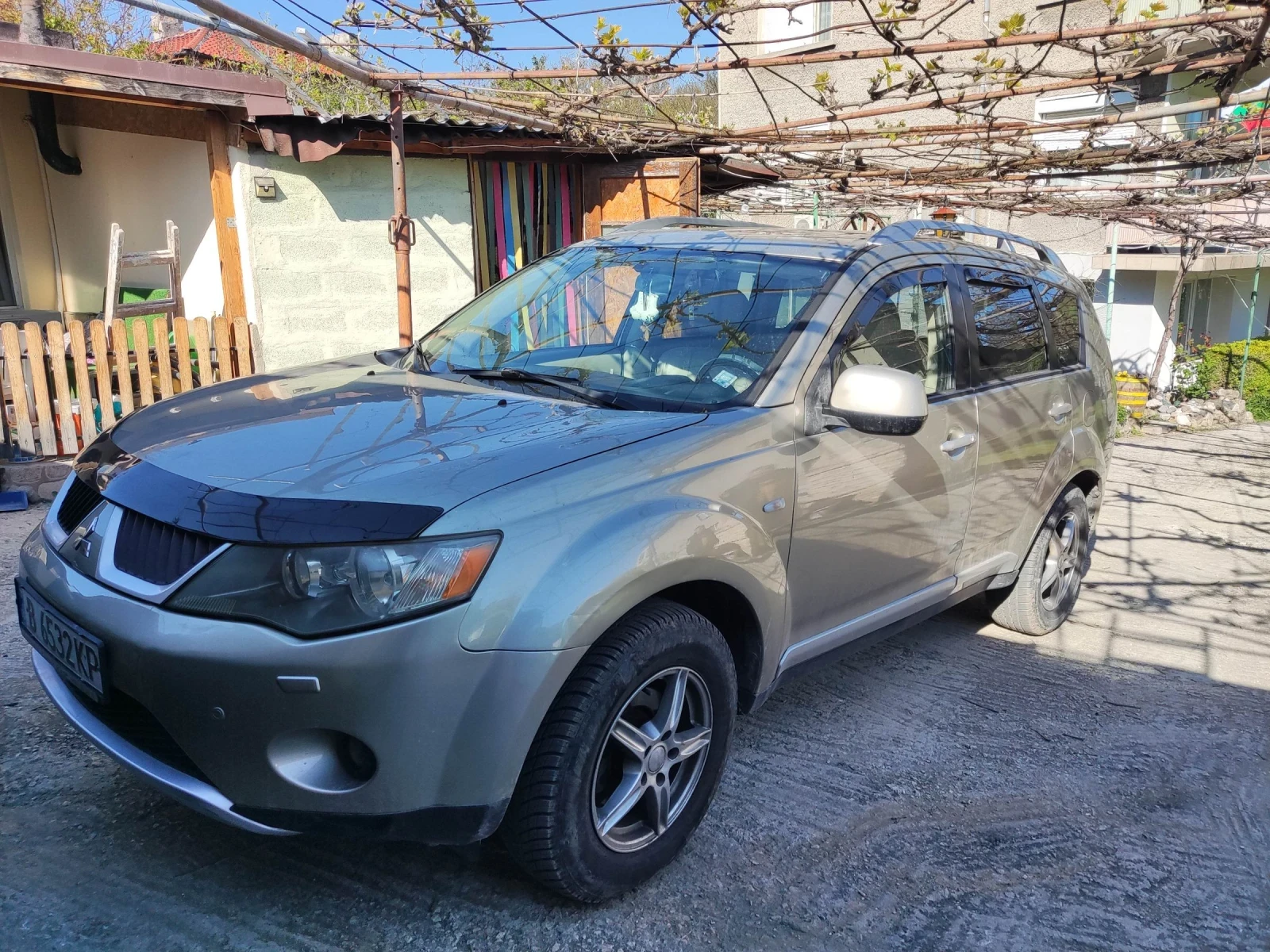 Mitsubishi Outlander 7 места, снимка 4 - Автомобили и джипове - 54459572