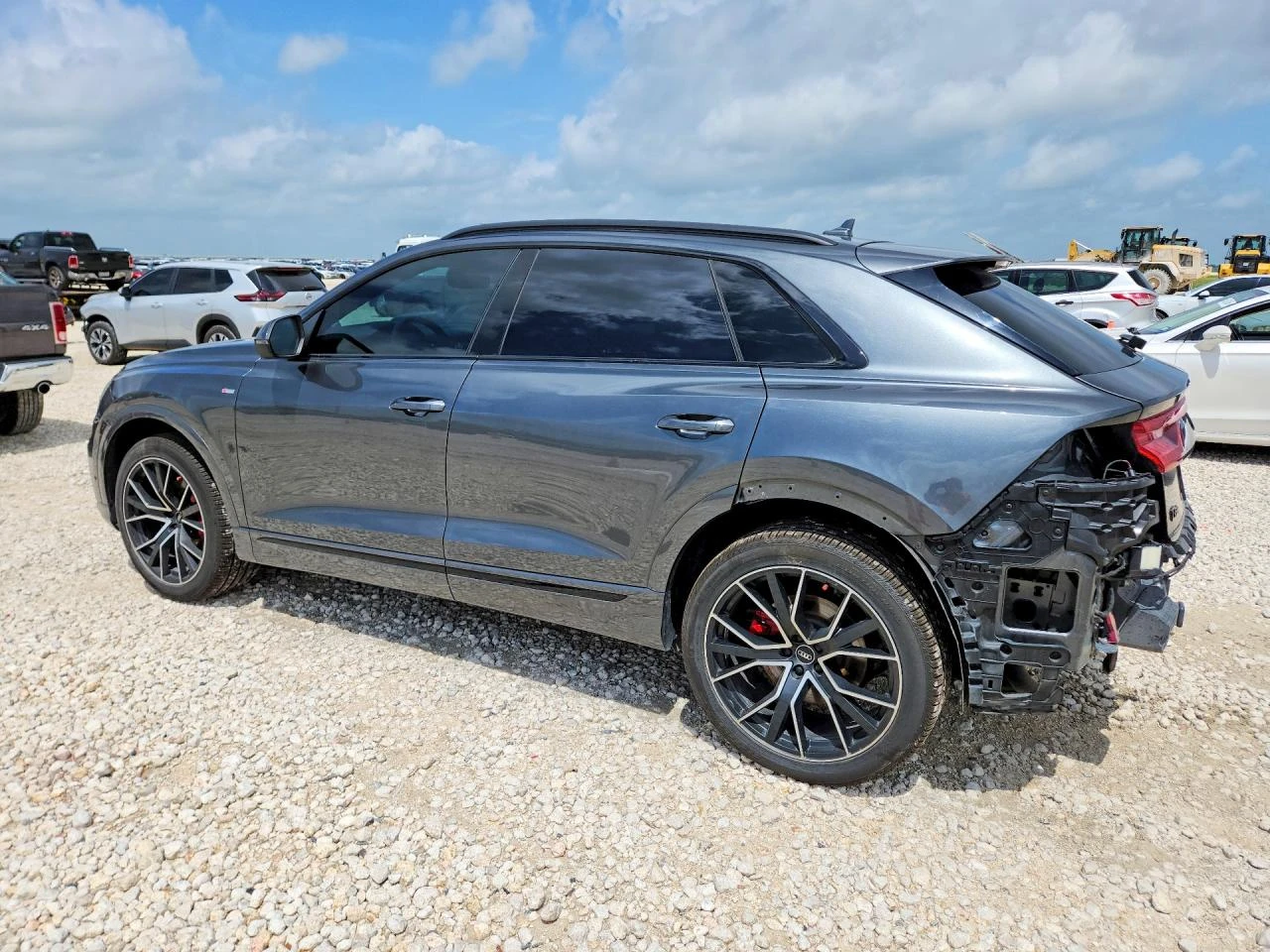 Audi Q8 PREMIUM PLUS S-LINE, снимка 4 - Автомобили и джипове - 54767776