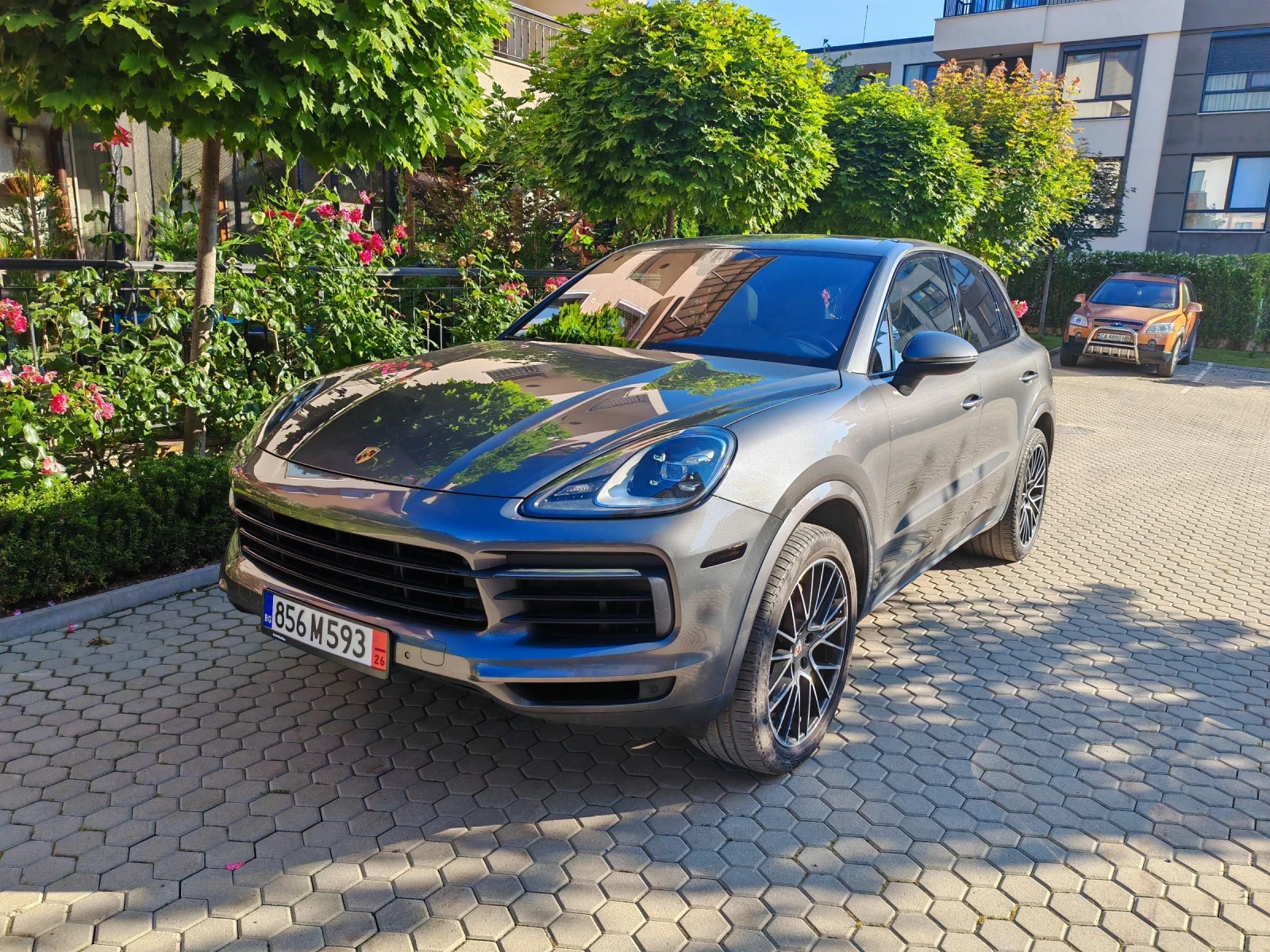 Porsche Cayenne ПАНОРАМА, ОБДУХВАНЕ, МАСАЖИ, ОБСЛУЖЕН 130К. КМ., снимка 2 - Автомобили и джипове - 55051734