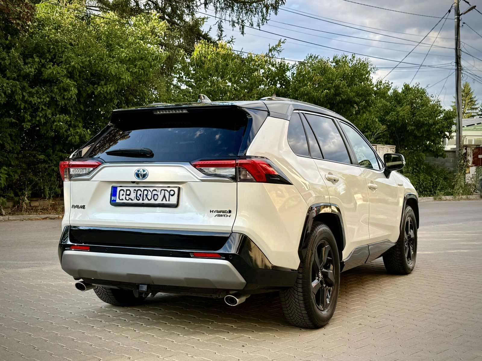 Toyota Rav4 Hybrid / Bi-color / LED, снимка 5 - Автомобили и джипове - 55437342
