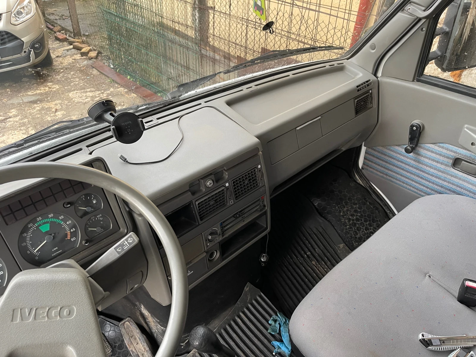 Iveco 3510 Самосвал, снимка 5 - Бусове и автобуси - 55044201