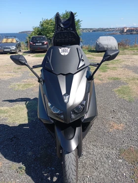    Yamaha T-max