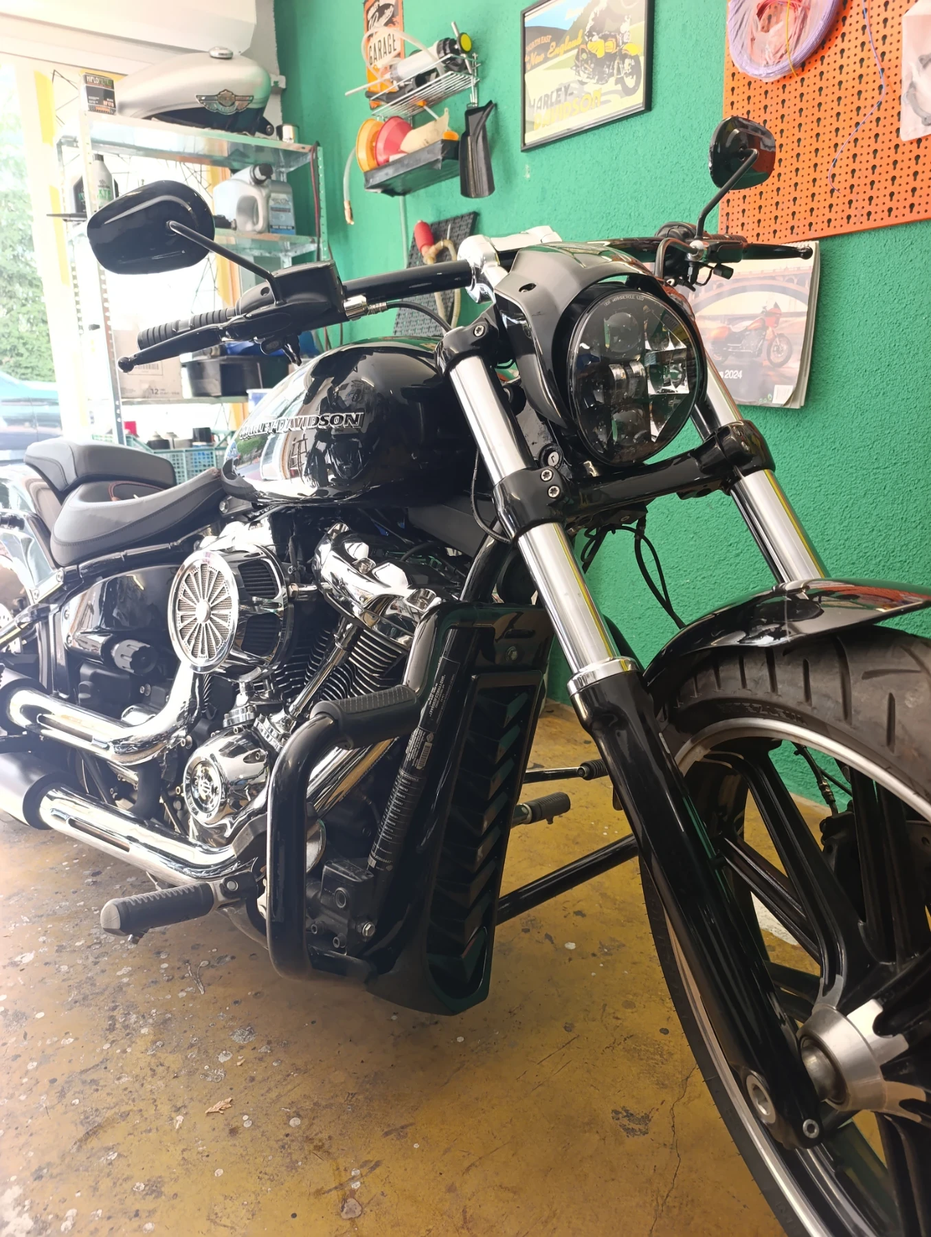 Harley-Davidson Softail Breakout FXBRS Custom , снимка 17 - Мотоциклети и мототехника - 56181542