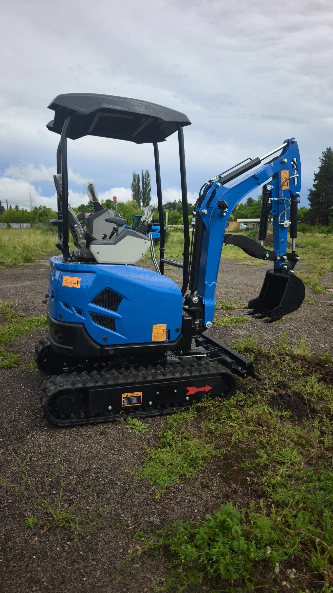 Багер Kubota VSN N-18 PLUS KUBOTA D902, снимка 2 - Индустриална техника - 54773537