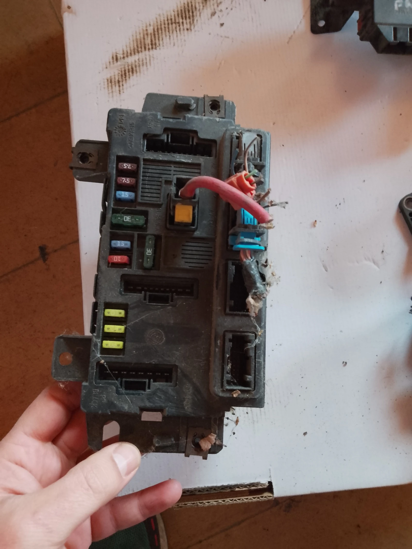 S180131001A    51874385 | Mobile.bg   2