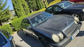 Mercedes-Benz E 200, снимка 12