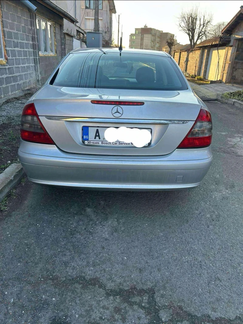 Mercedes-Benz E 200 2.2 cdi, снимка 4 - Автомобили и джипове - 48603149