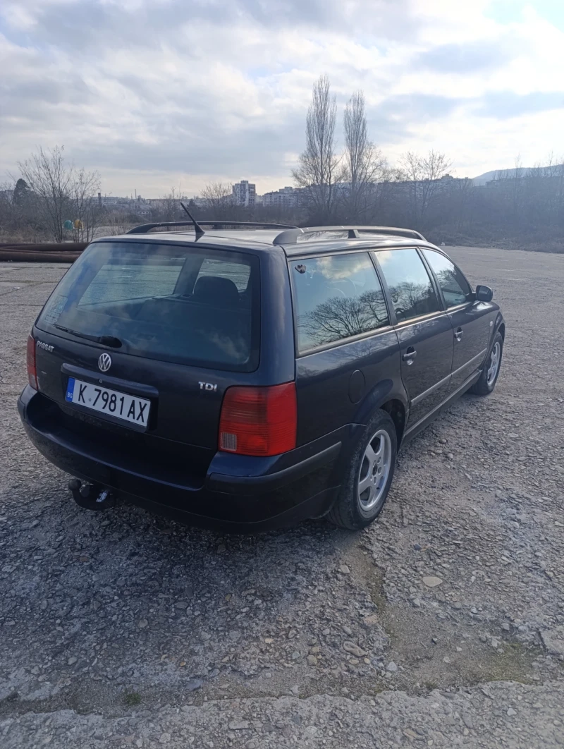 VW Passat, снимка 4 - Автомобили и джипове - 49213901