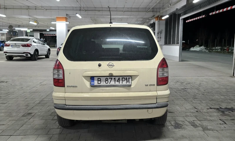 Opel Zafira 1.6 CNG, снимка 8 - Автомобили и джипове - 49237869