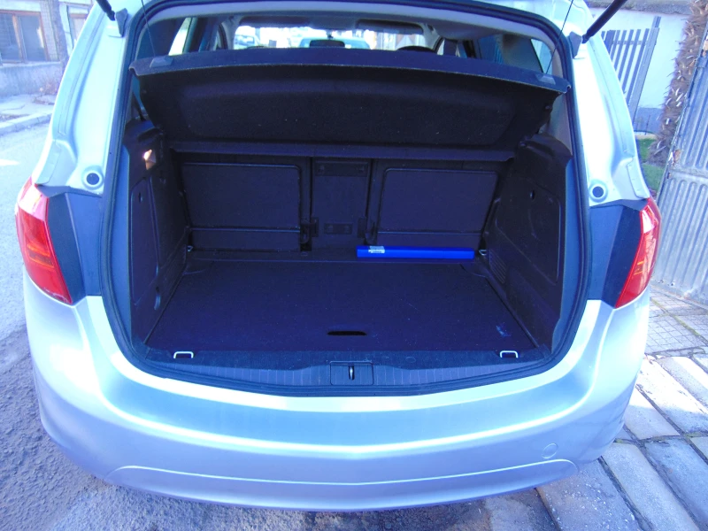 Opel Meriva 1.4 101к.с., снимка 17 - Автомобили и джипове - 51194299