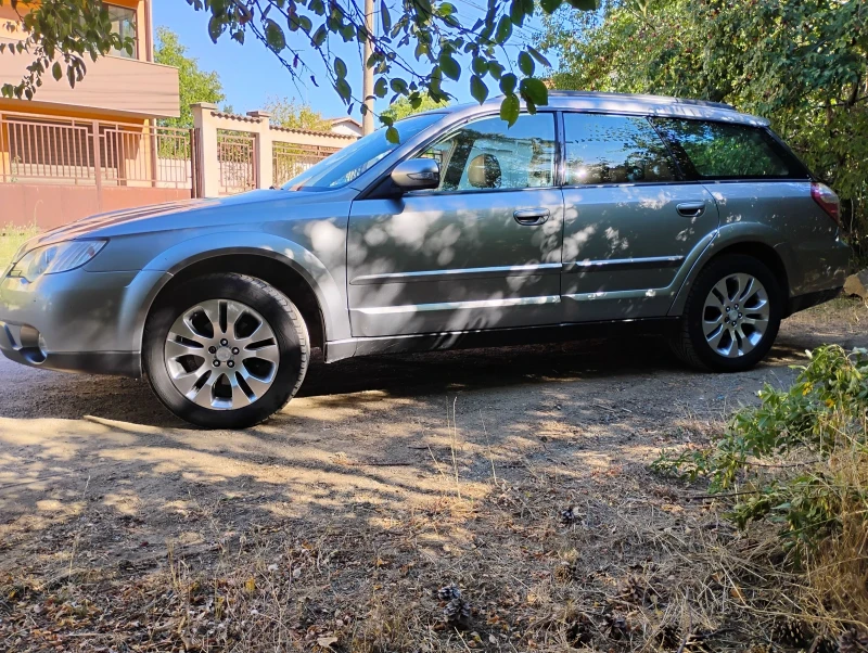 Subaru Outback 3.0 r facelift, снимка 4 - Автомобили и джипове - 52639922