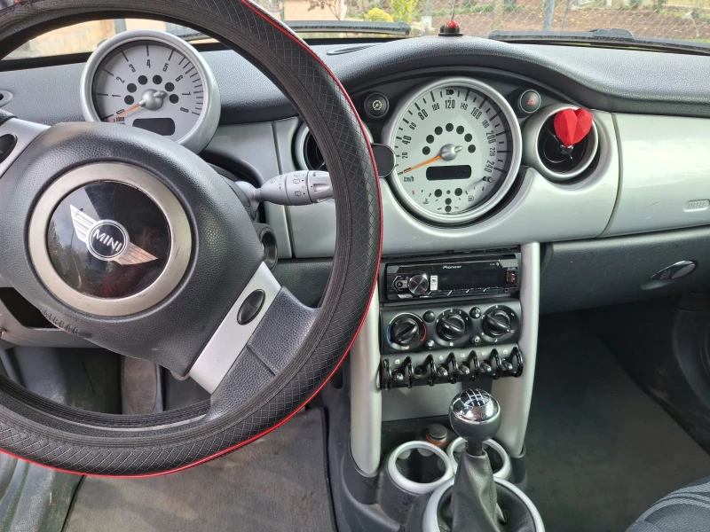 Mini One, снимка 8 - Автомобили и джипове - 52298624