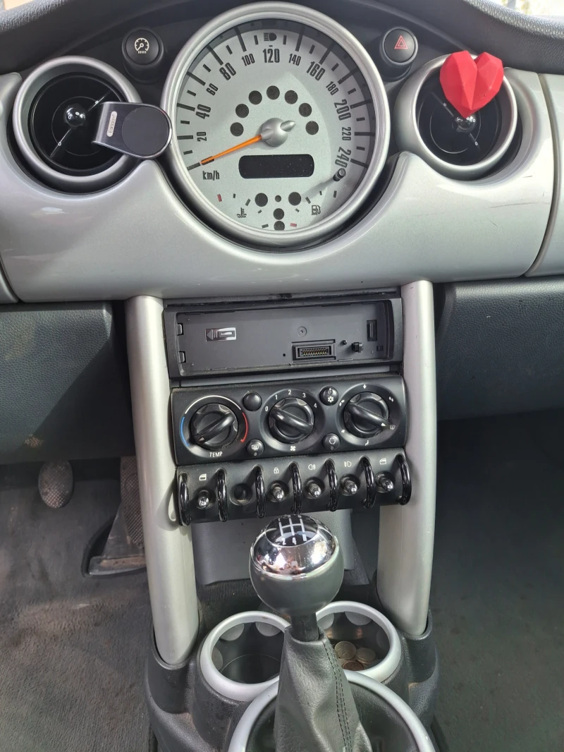 Mini One, снимка 7 - Автомобили и джипове - 52298624