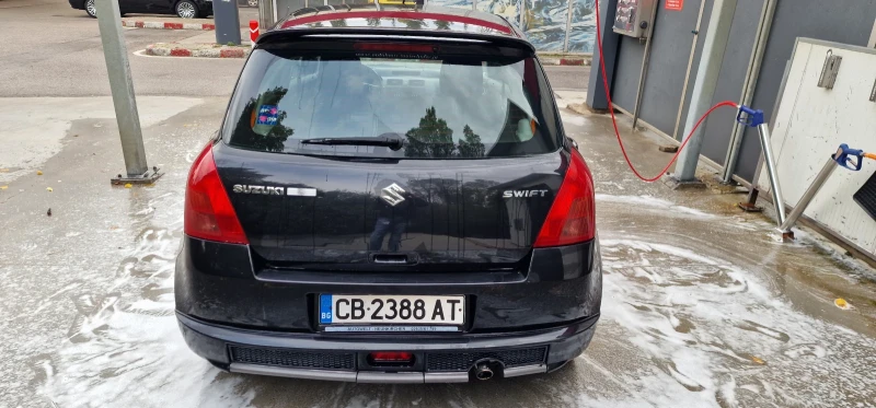 Suzuki Swift 1.3, снимка 4 - Автомобили и джипове - 52135695